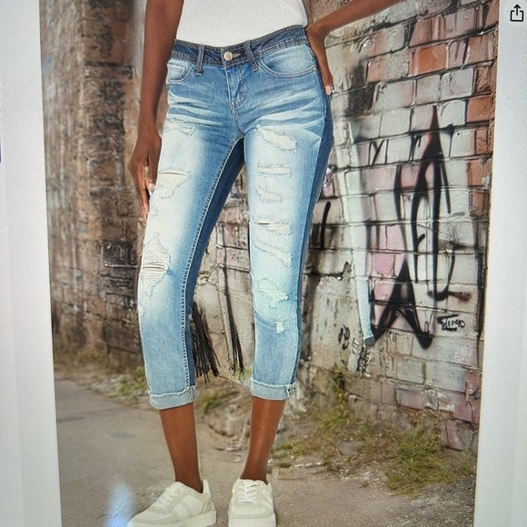 Dollhouse jeans - Picture 3 of 6